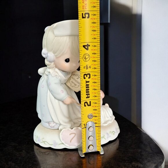 1995 enesco precious moments growing in grace, age 7 nurse w kitten 163740 - Picture 12 of 15